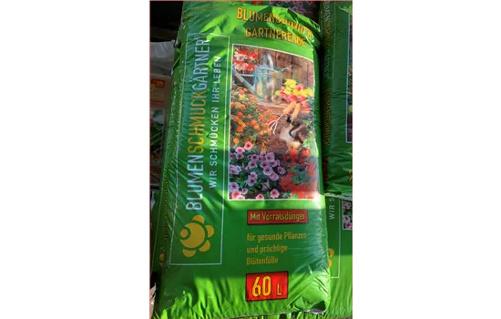 Blumenschmuckerde mit Langzeitdünger